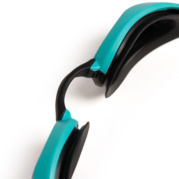 ARENA COBRA ULTRA SWIPE MİRROR YARIŞ GÖZLÜĞÜ 10 KAT DAHA FAZLA BUĞULANMAMA ÖMRÜ 002507130