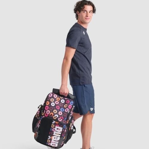 ARENA YÜZÜCÜ ÇANTASI RENKLİ 45 LİTRE SPIKY III BACKPACK 45 ALLOVER 006272136