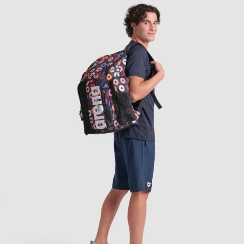 ARENA YÜZÜCÜ ÇANTASI RENKLİ 45 LİTRE SPIKY III BACKPACK 45 ALLOVER 006272136